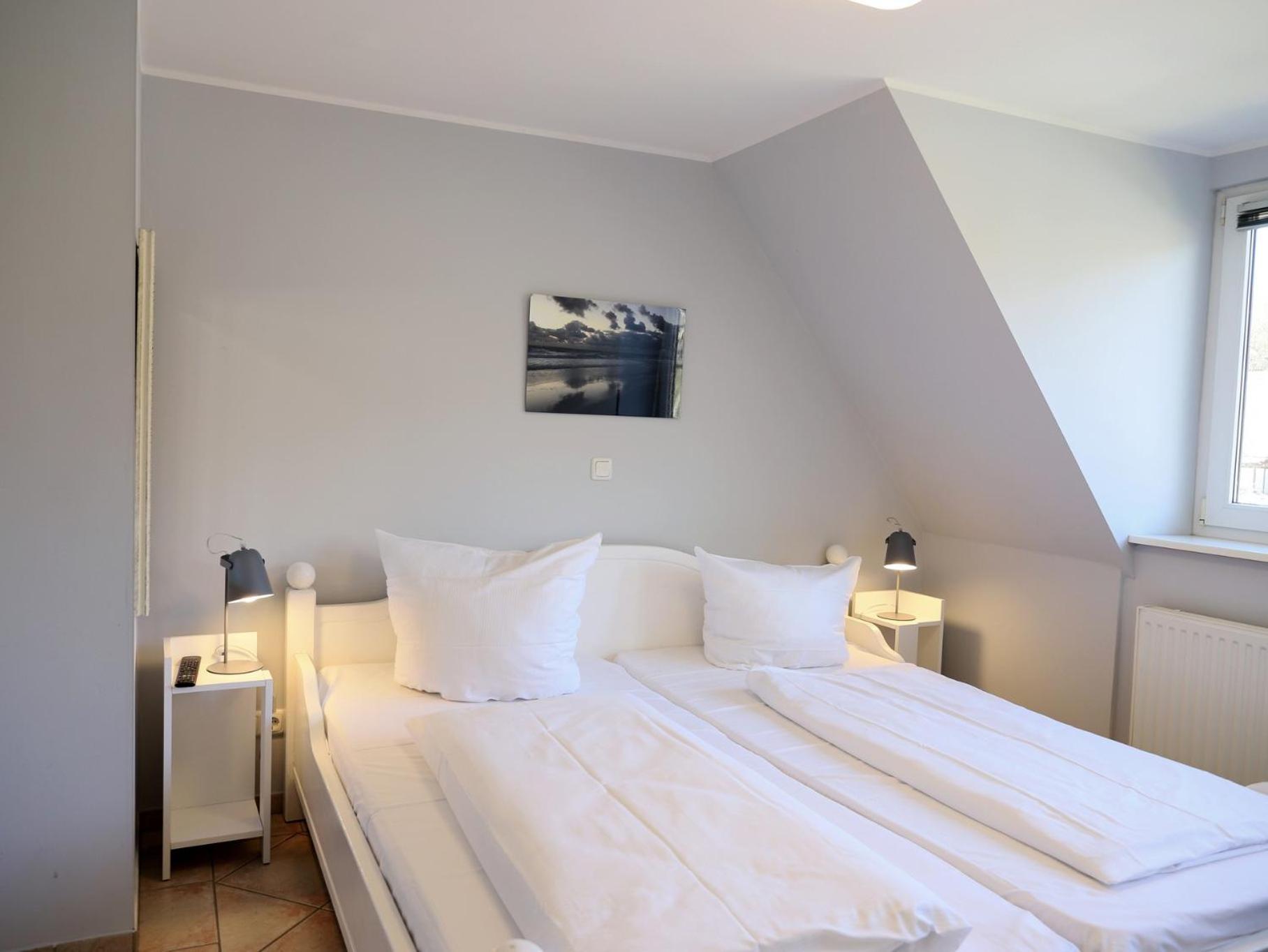 Geschmackvoll eingerichtete Ferienwohnung für 2 Personen, verspricht Entspannung pur. Westerland Exterior foto